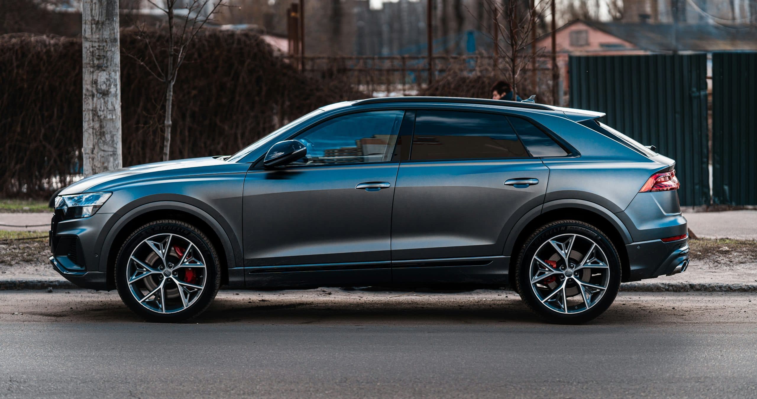 SUV